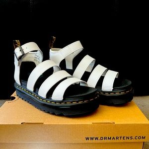 Dr. Martens BLAIRE Hydro Leather Sandals